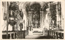 Notranjost farne cerkve. 
Poslana 4. 8. 1930. title=