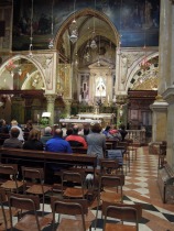 Vicenza – notranjost bazilike na Monte Berico title=